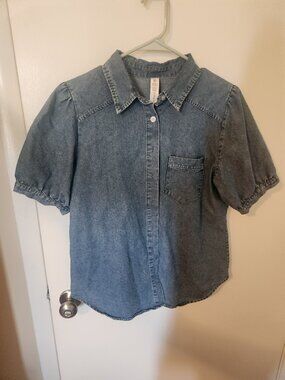 Denim short sleeve top